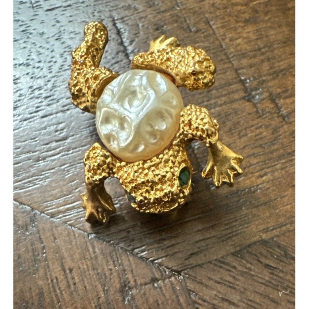 Vintage Frog Faux Pearl Green Rhinestone‎ Eyes Pin Brooch